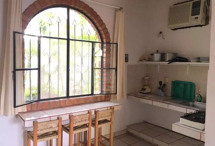 Hotelli Villas Del Monteón