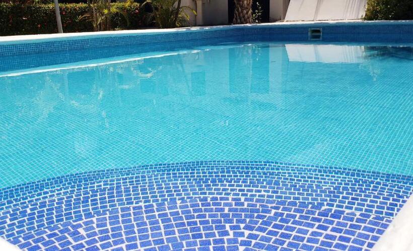 فندق Villas Del Monteón