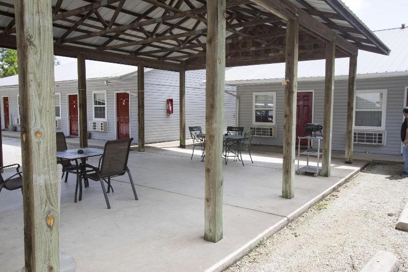 모텔 Cottonwood Inn