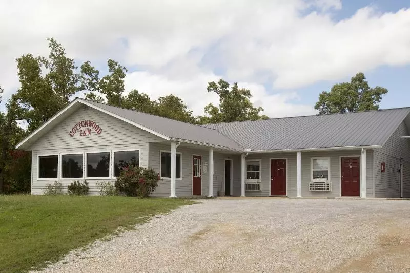 Motelli Cottonwood Inn