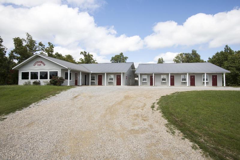 모텔 Cottonwood Inn