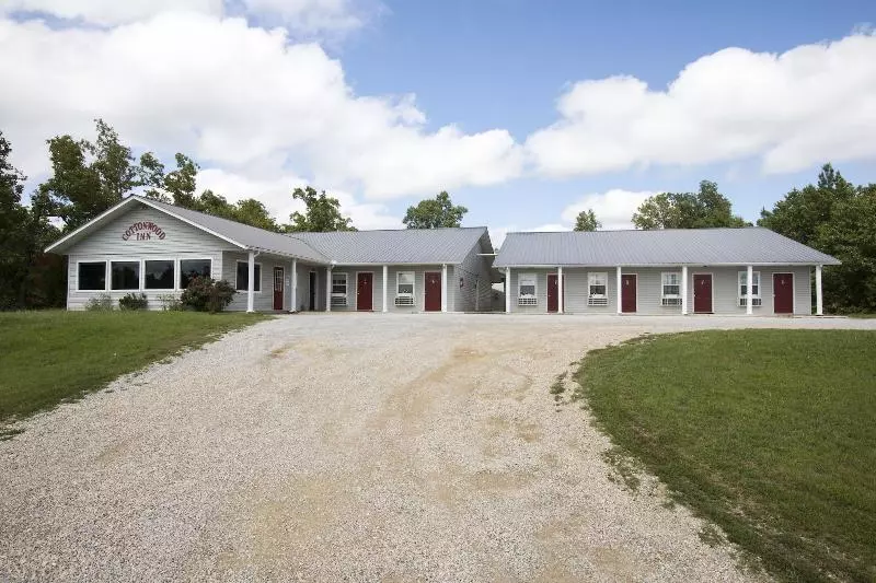 Motelli Cottonwood Inn