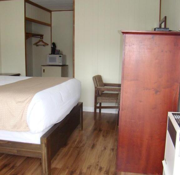 فندق على الطريق Paddock Inn