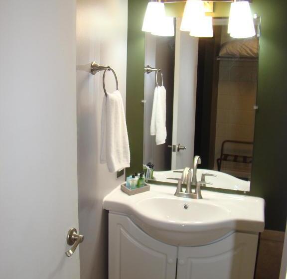 فندق على الطريق Paddock Inn