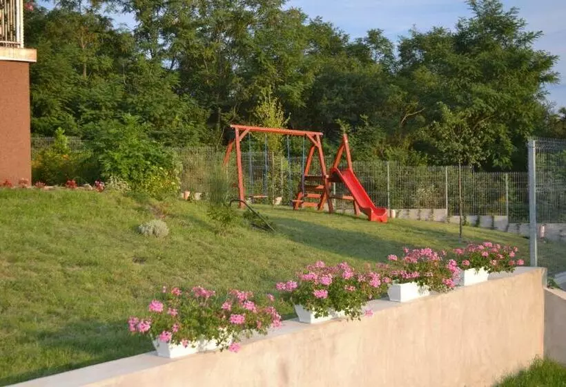 Majatalo Berezdtető Vendégház