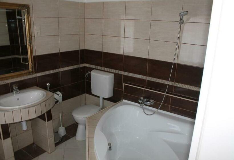 بنسيون Diófa Vendégház