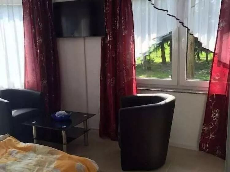 ペンション Gästezimmer Lindhardt