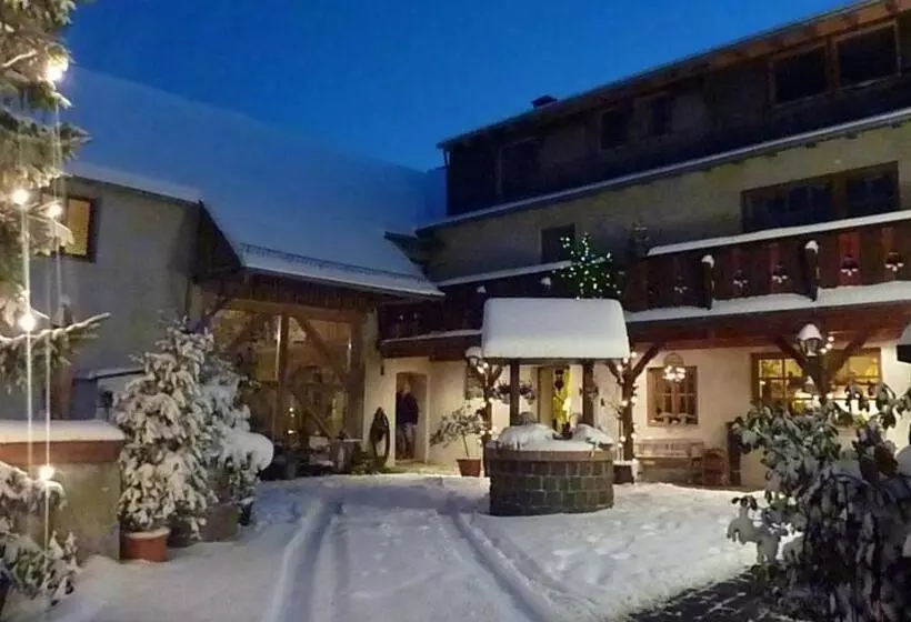 ペンション Landhaus Tannenhof