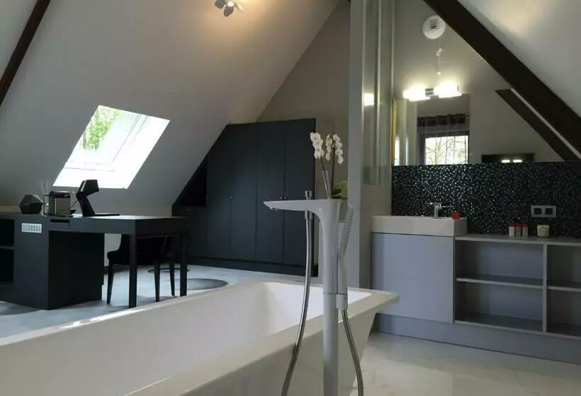 Majatalo Le Domaine Des Loups