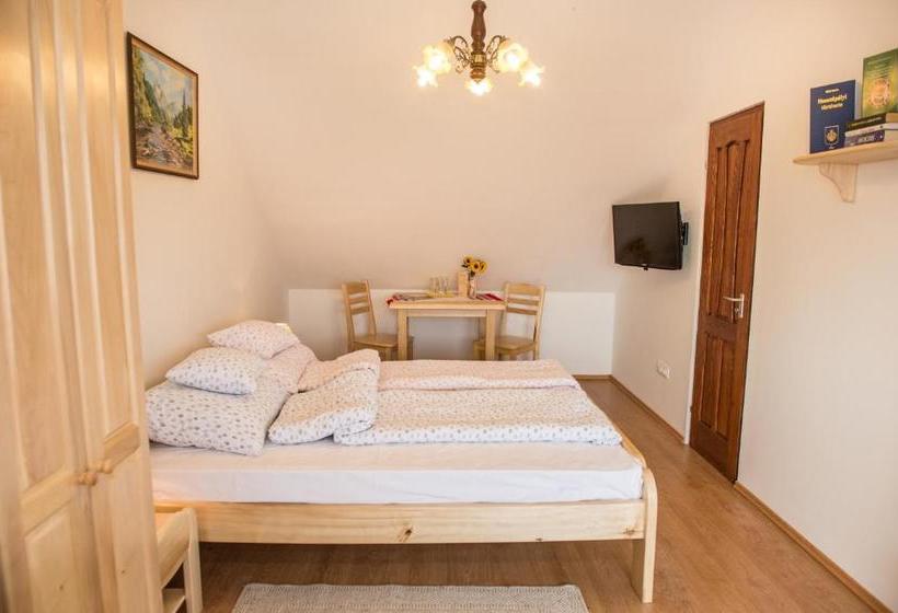 펜션 Lilaakác Vendégház