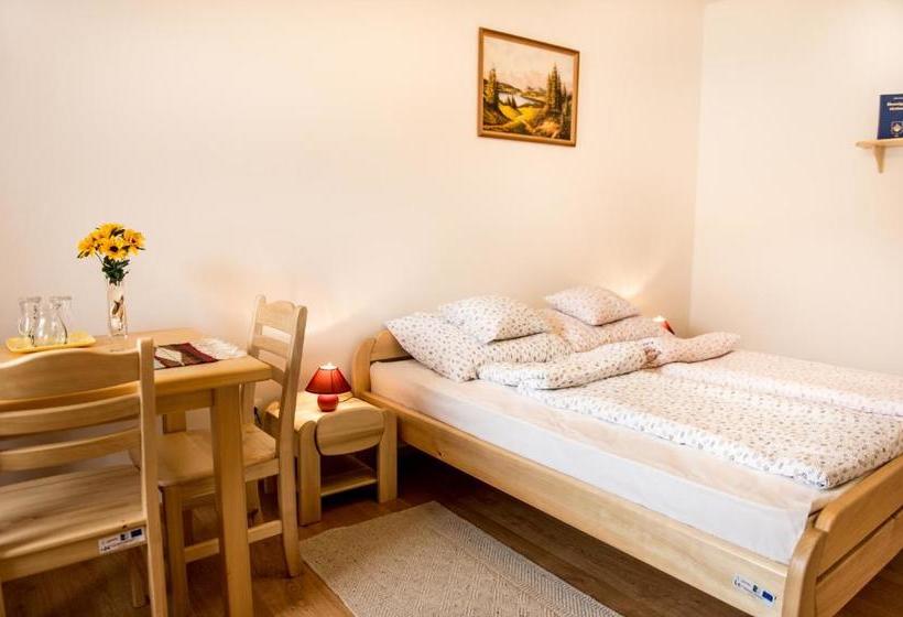 펜션 Lilaakác Vendégház