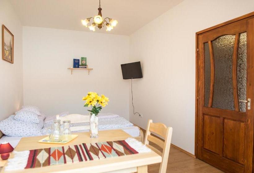 펜션 Lilaakác Vendégház