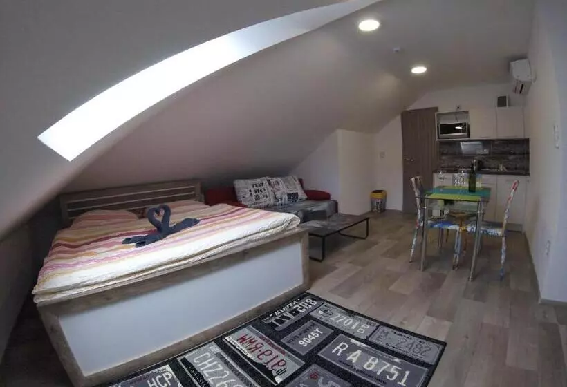 ペンション Penzion U Hada