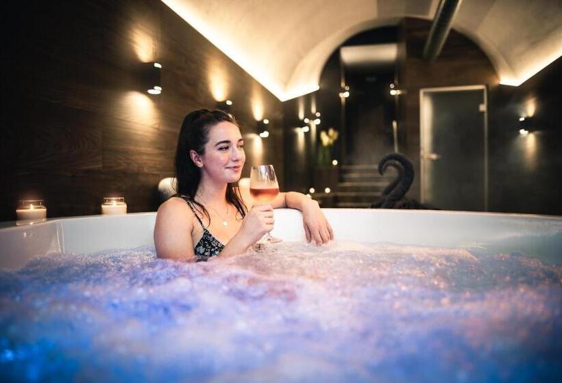 ペンション Penzion U Hada