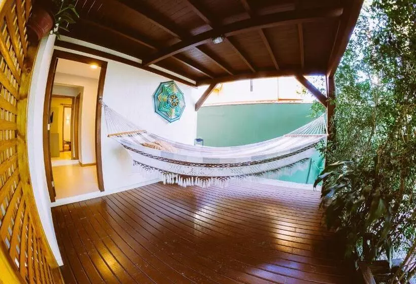 ペンション Pousada Villa Embaú