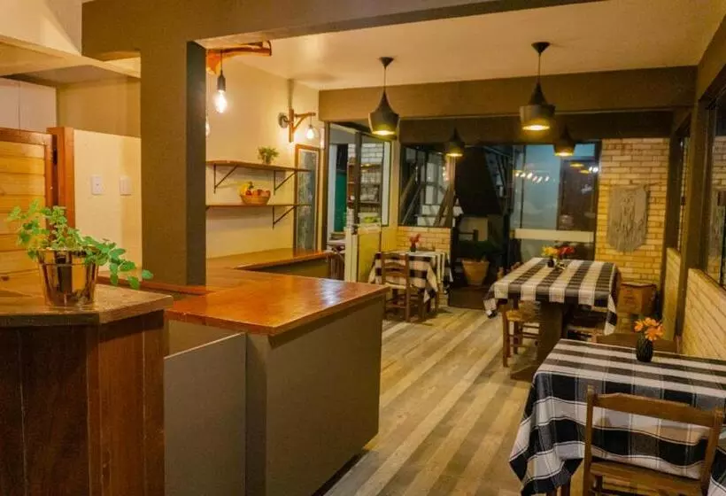 ペンション Pousada Villa Embaú