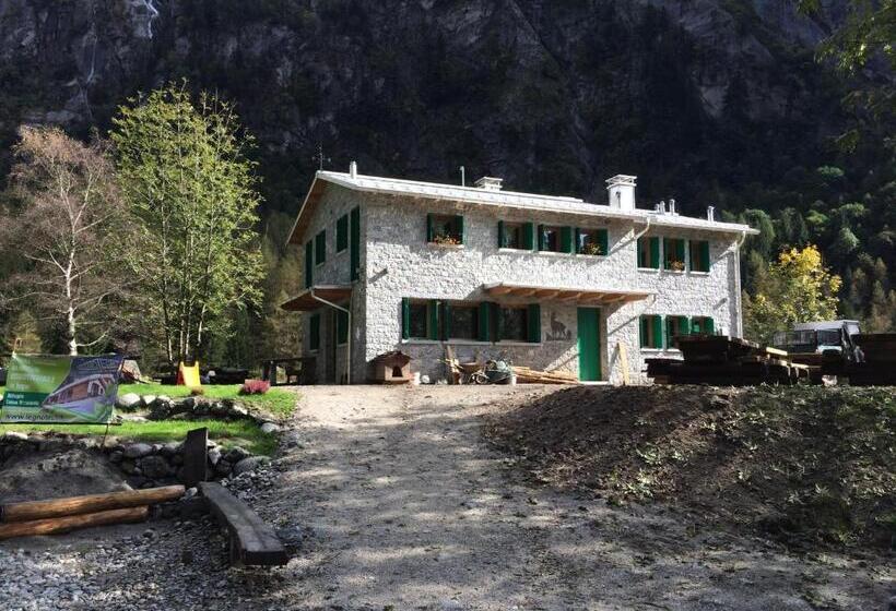 ペンション Rifugio Luna Nascente