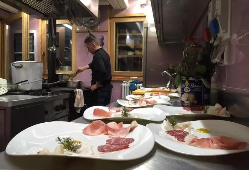 Majatalo Rifugio Luna Nascente