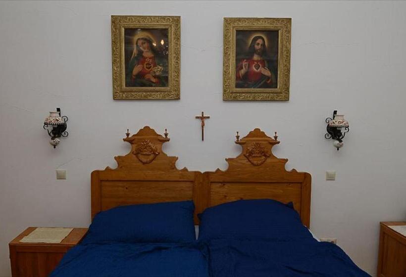 Пансион Zengőalja Vendégház