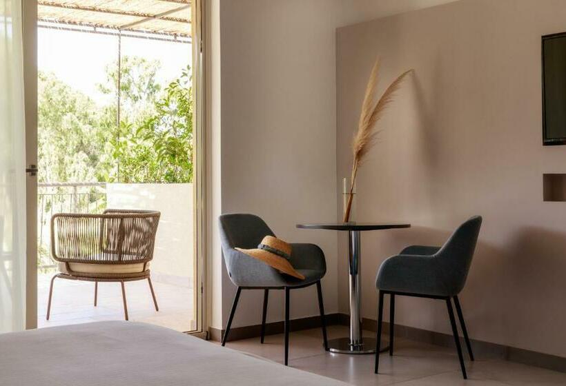 منتجع Luna Minoica Suites And Apartments