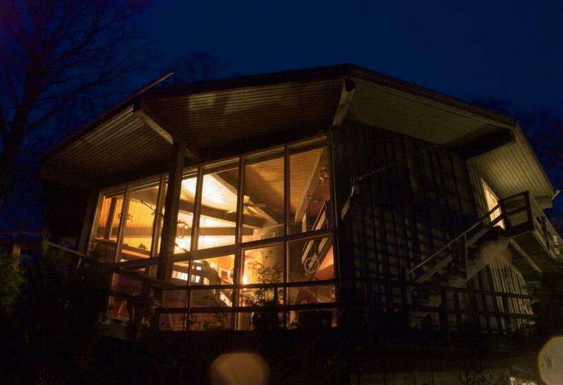 Stouffermill Bed & Breakfast