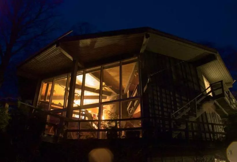 Stouffermill Bed & Breakfast