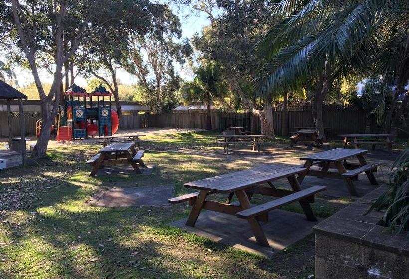 Time And Tide Hotel Motel