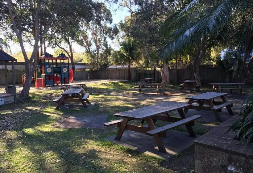 Time And Tide Hotel Motel