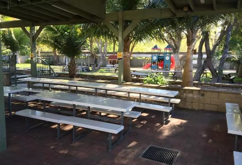 Time And Tide Hotel Motel