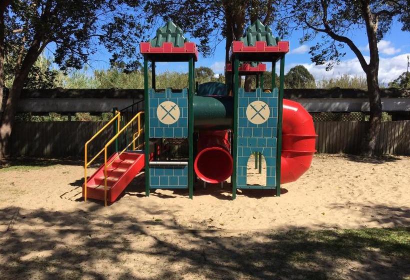 Time And Tide Hotel Motel