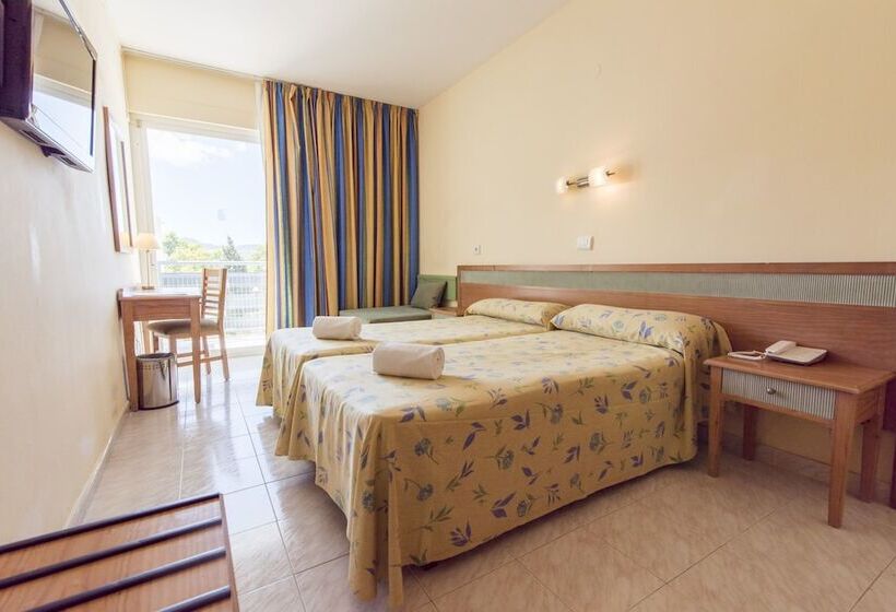 Azuline Hotel Pacific