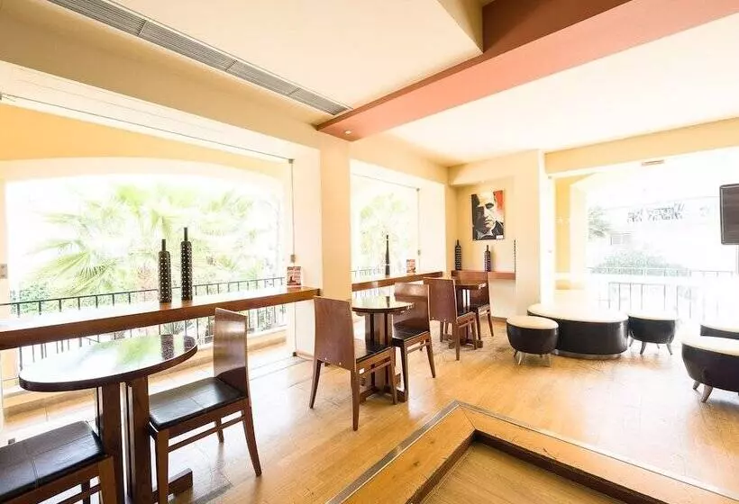 Estrela Da Luz Resort