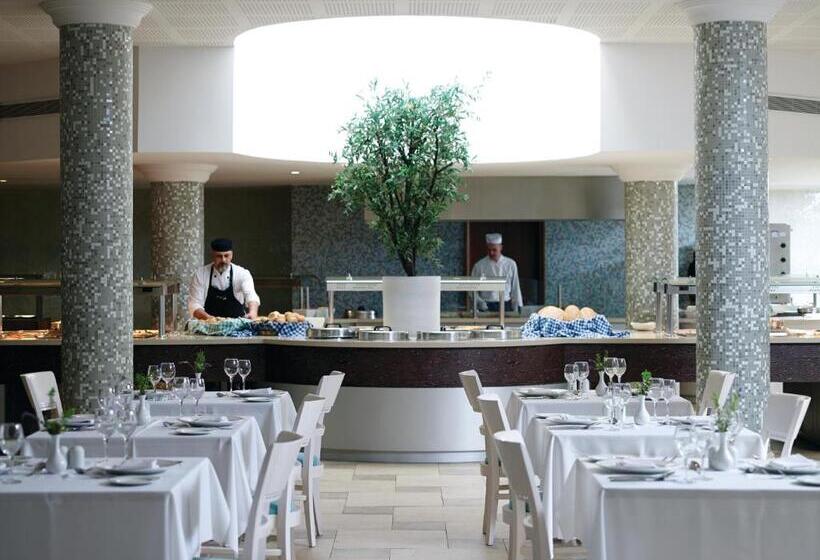 هتل Atlantica Oasis