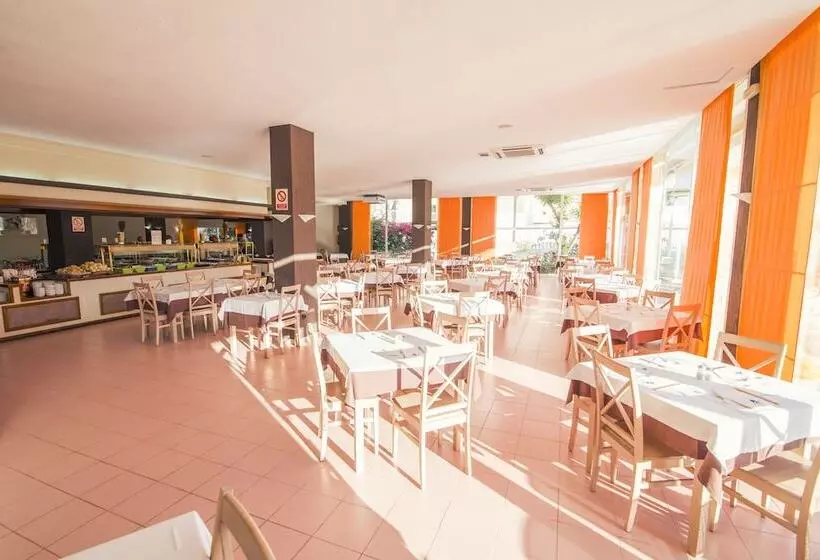 Azuline Hotel Pacific