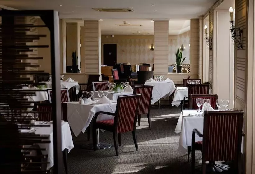 Brook Mollington Banastre Hotel & Spa