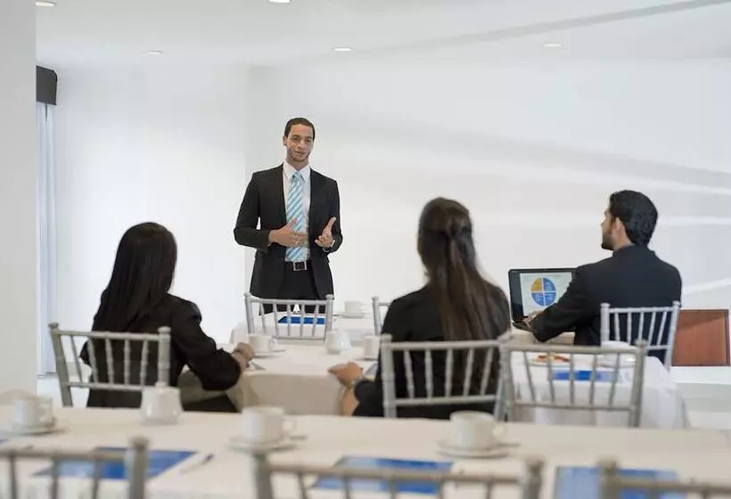 هتل Hodelpa Centro Plaza