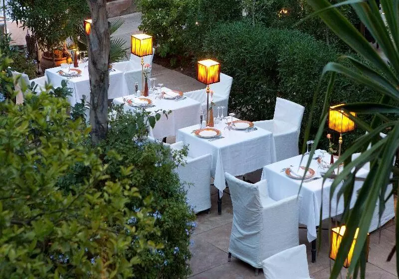 هتل Les Jardins De La Koutoubia