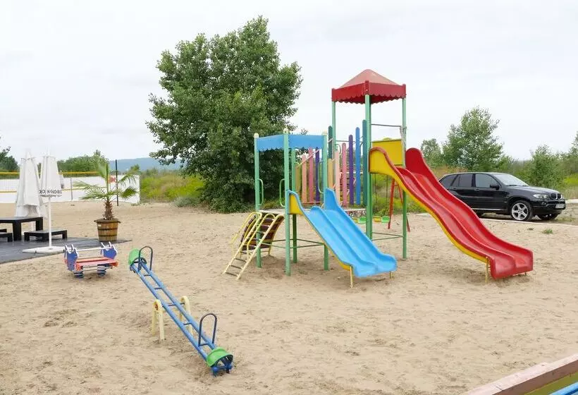 בית מלון כפרי Nobel Ultra All Inclusive   Free Beach Access