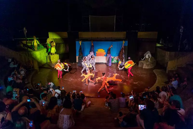 호텔 Paradise Beach Resort