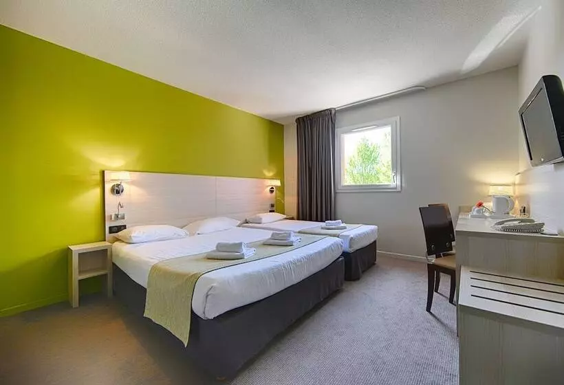 Отель The Originals City, Hôtel Les Bruyères, Dax Nord