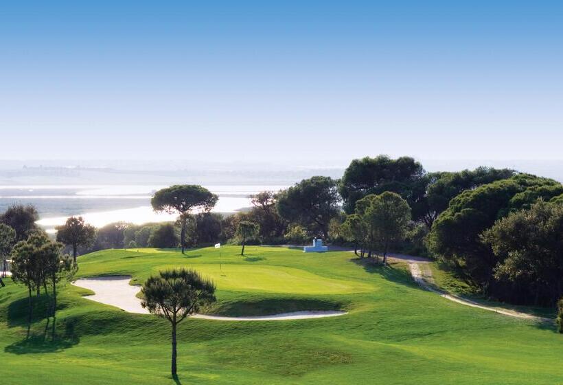 Precise Resort El Rompido-The Club