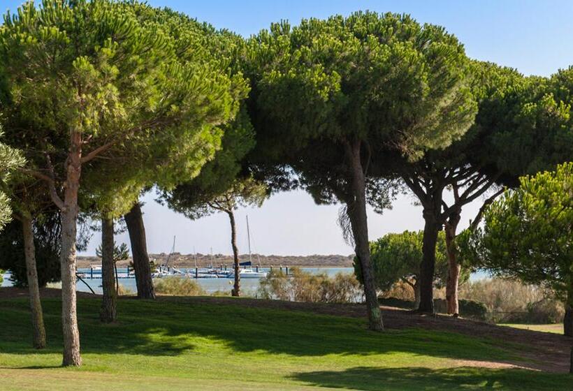 Precise Resort El Rompido-The Club
