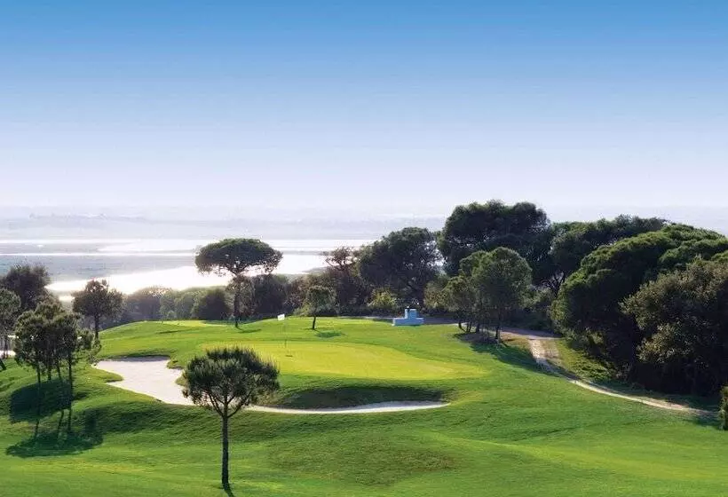 Precise Resort El Rompido-The Club