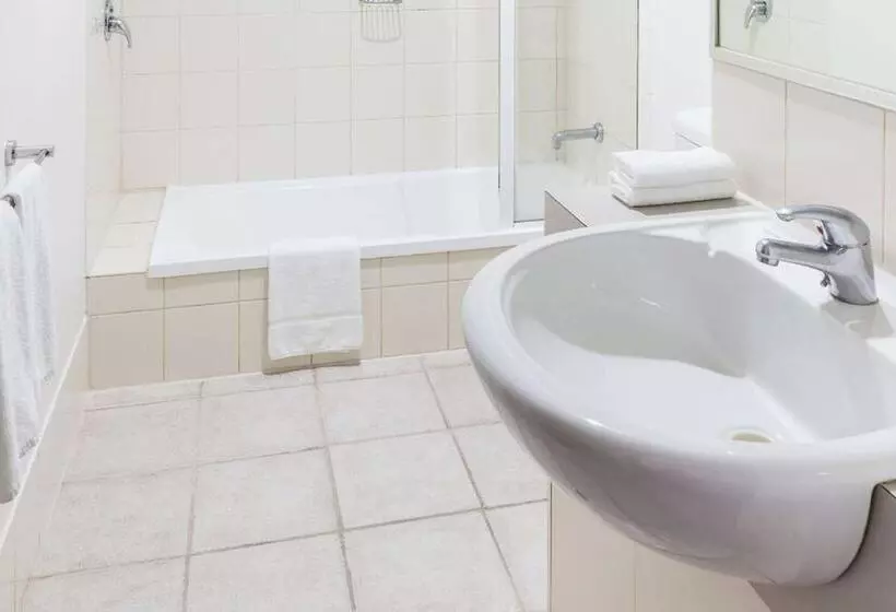 Quality Apartments Melbourne Central