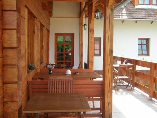 הוסטל őrszem Fogadó