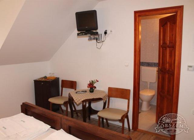 הוסטל őrszem Fogadó