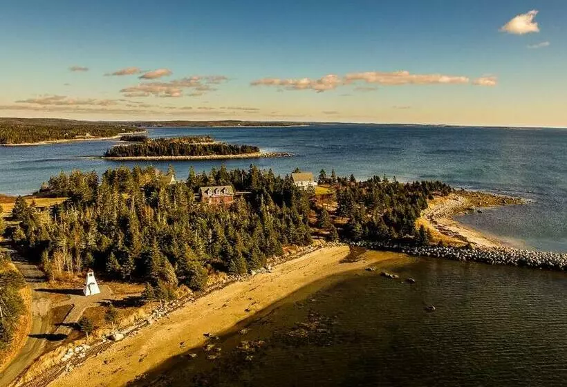 Retkeilymaja Seawind Landing Country Inn