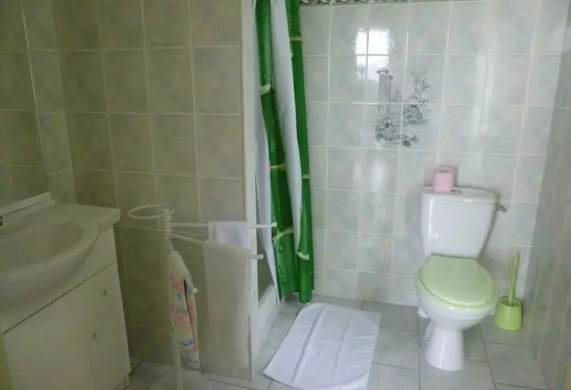 Aamiaismajoitus (B&B) Chambres D'hôtes Mazurier