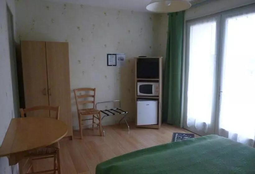 Aamiaismajoitus (B&B) Chambres D'hôtes Mazurier