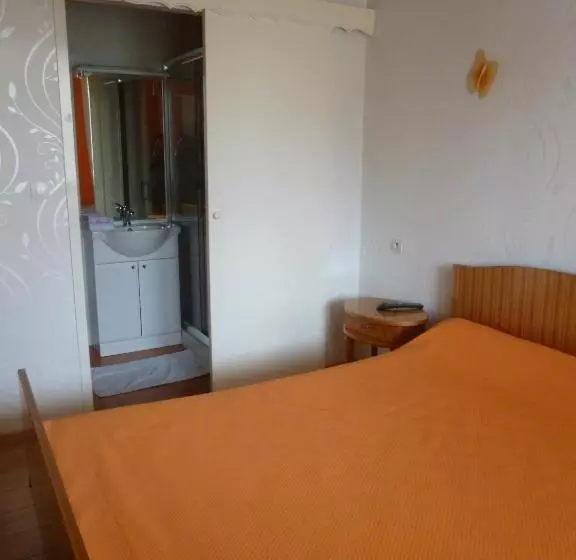 Aamiaismajoitus (B&B) Chambres D'hôtes Mazurier